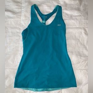 Workout too with built in sports bra